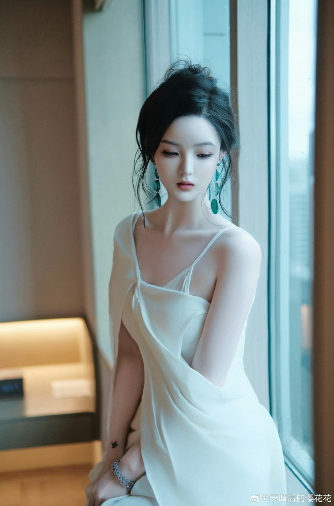 成人AI黄豆魔改色-片段精选·片尾线索封面